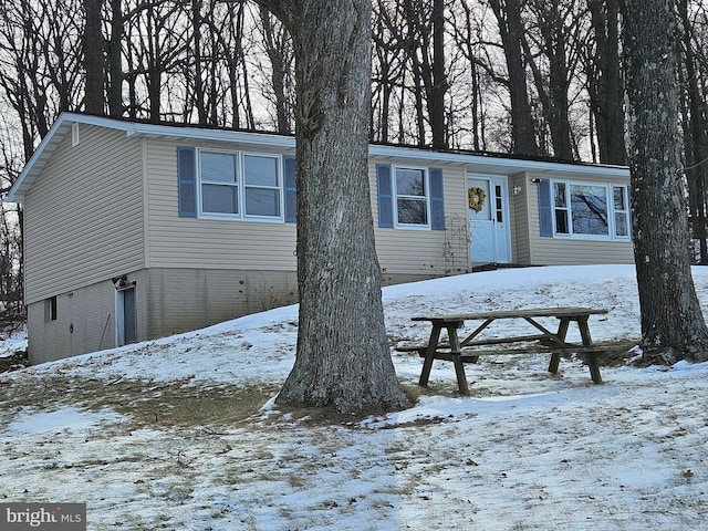 view of front of home