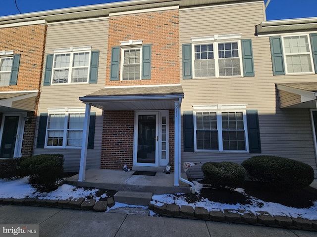 view of townhome / multi-family property