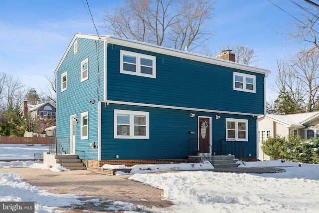 view of front of property