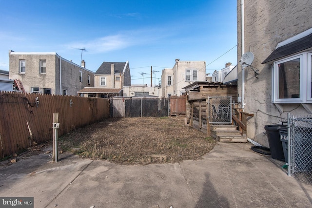 view of yard with a patio