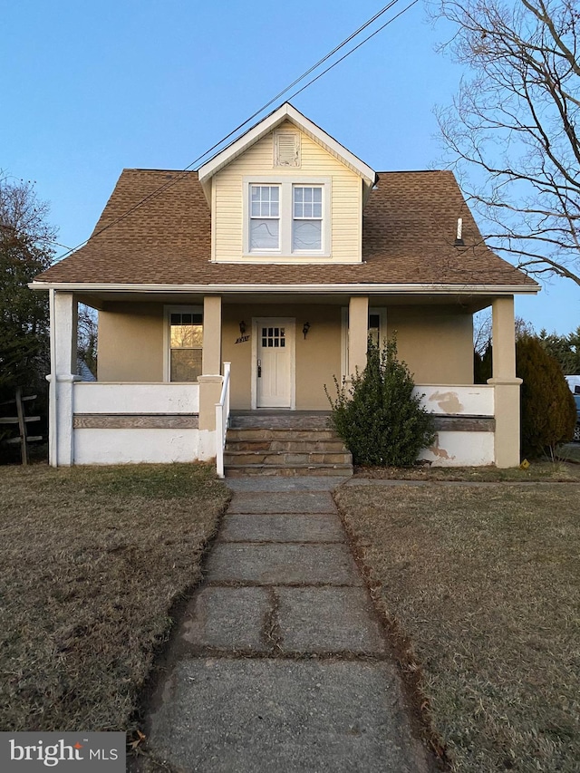 view of front of home featuring a porch