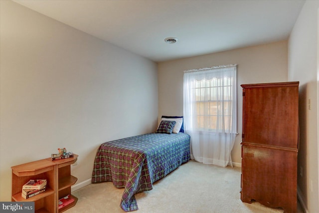 bedroom featuring carpet floors