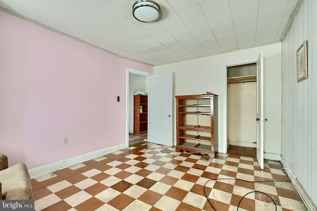 unfurnished bedroom featuring a closet