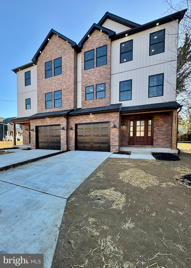 view of front of house with a garage