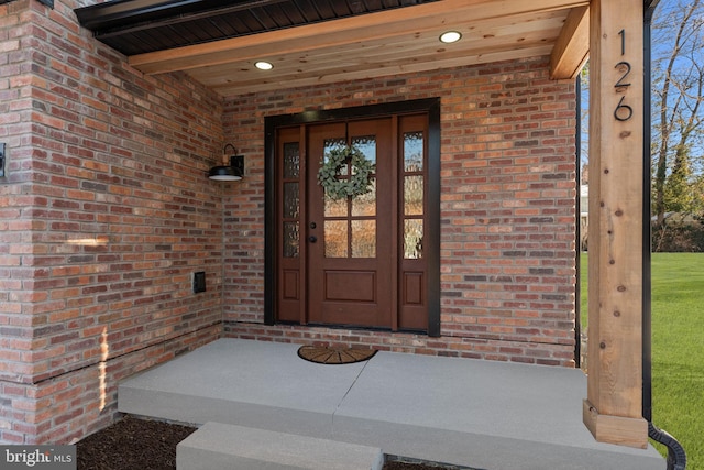 doorway to property with covered porch