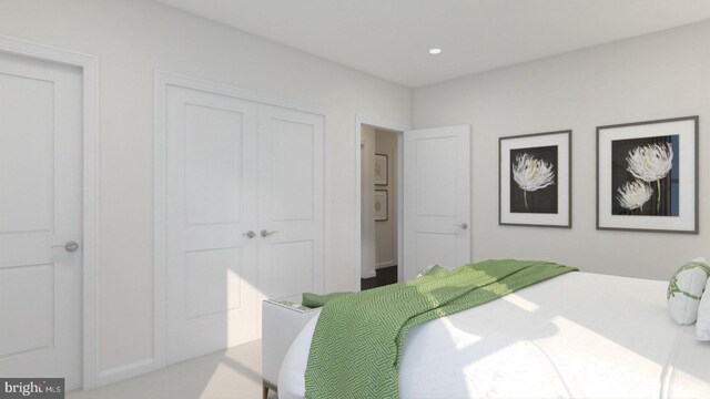 bedroom with a closet