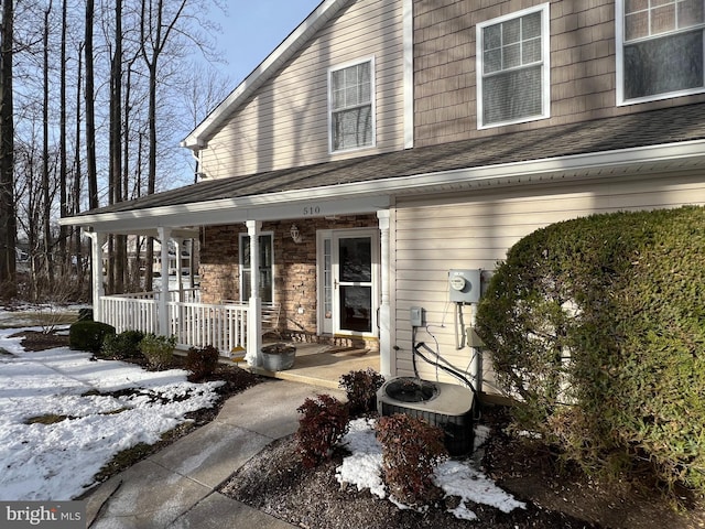 view of front of home featuring covered porch