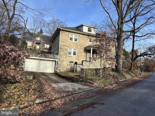 view of front of house featuring a garage