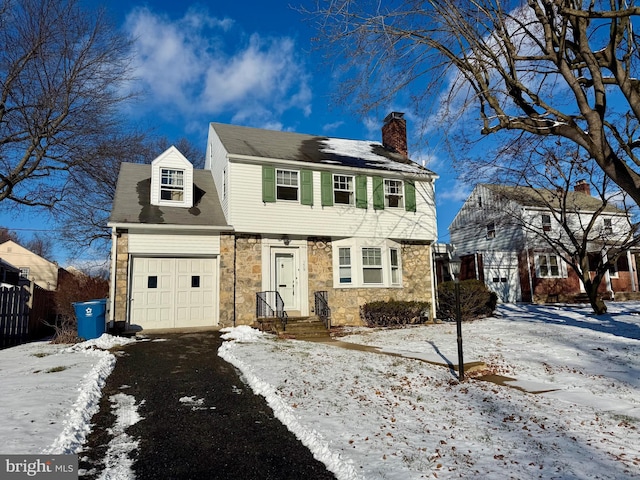 view of front facade with a garage