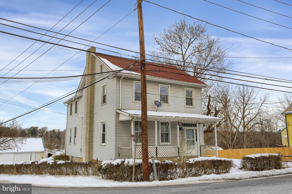 view of front of property