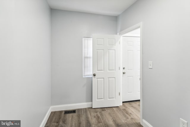 empty room featuring light hardwood / wood-style flooring