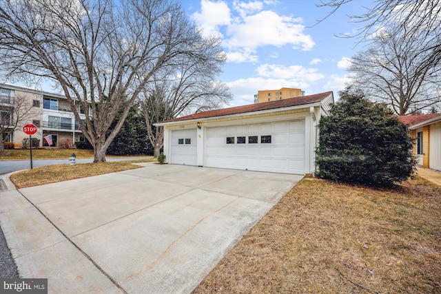 view of detached garage