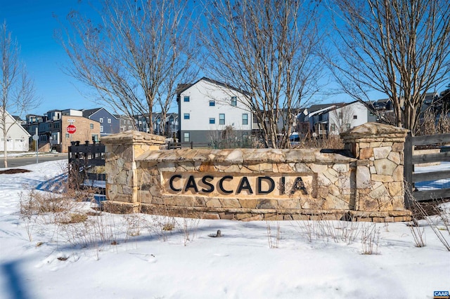 view of community / neighborhood sign