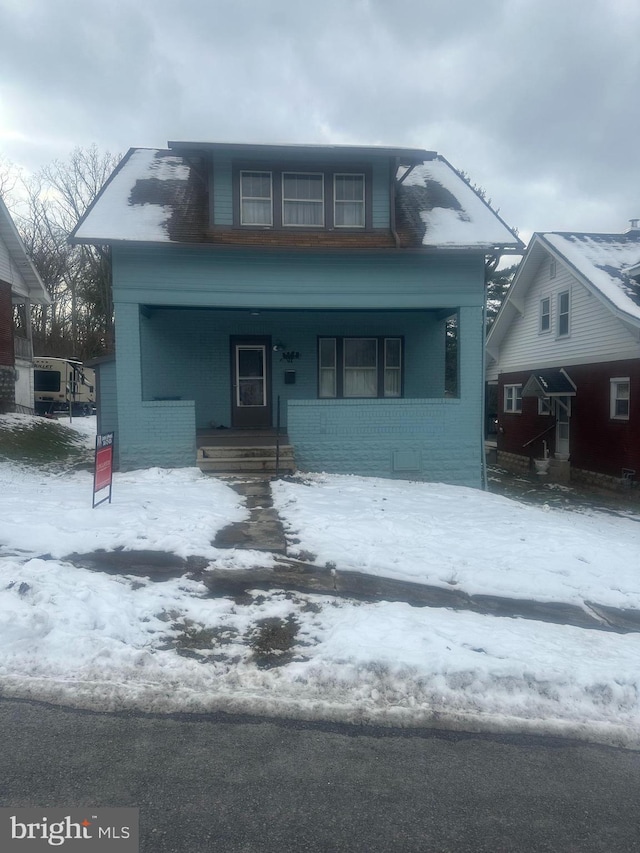 bungalow-style house with covered porch