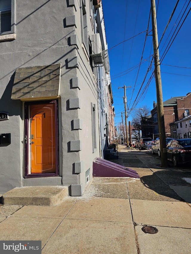 view of property entrance