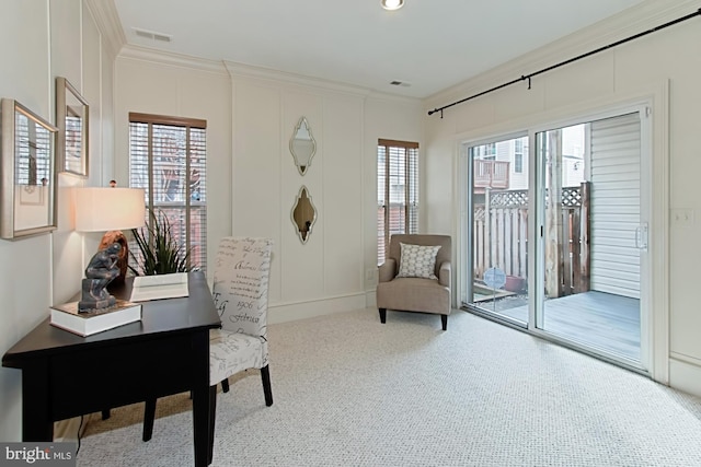 office with crown molding