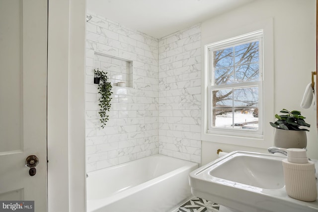 bathroom featuring sink