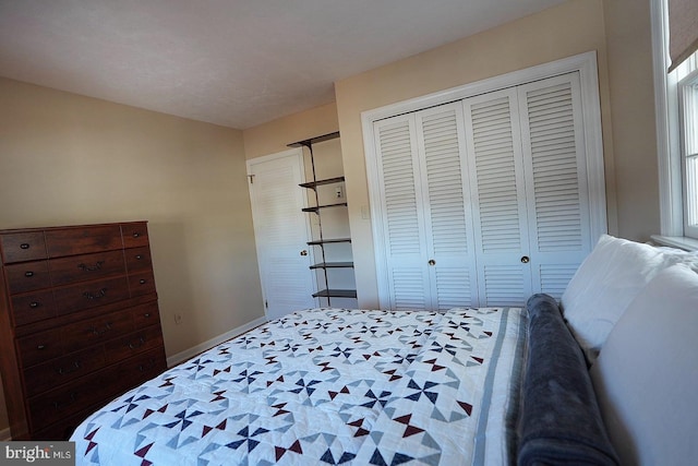 bedroom with a closet