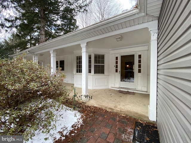 view of property entrance