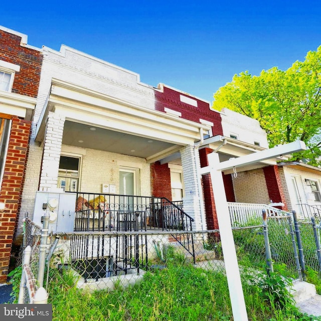 exterior space featuring a porch