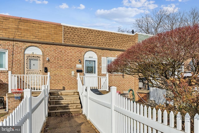 view of front of house