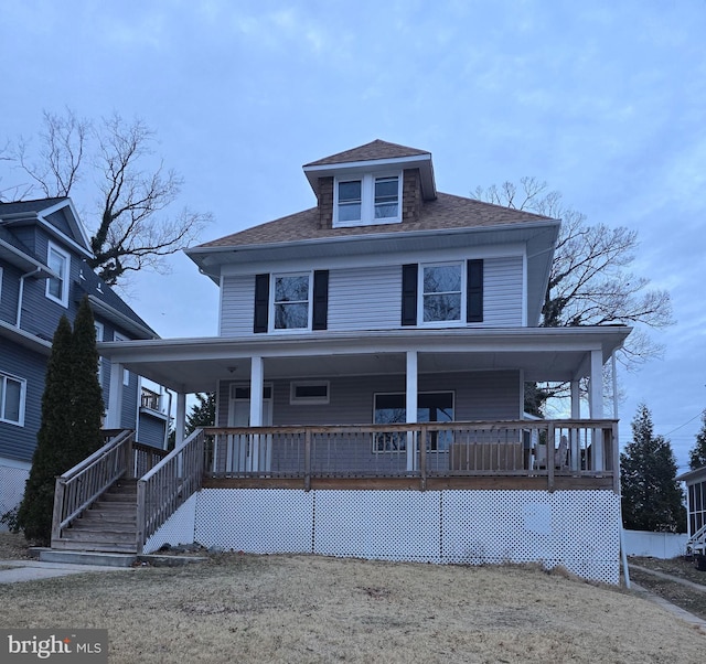 view of front facade featuring a porch