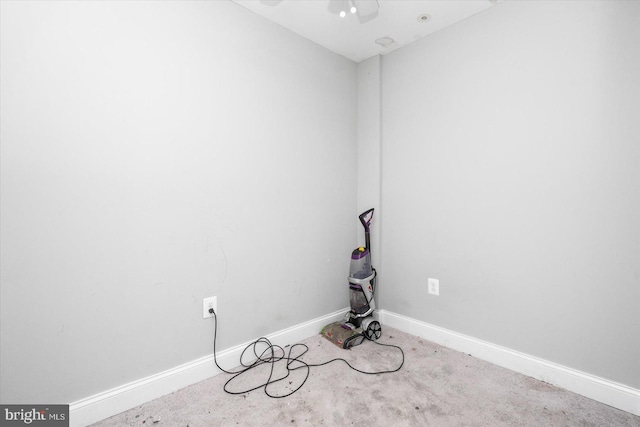 interior details featuring ceiling fan