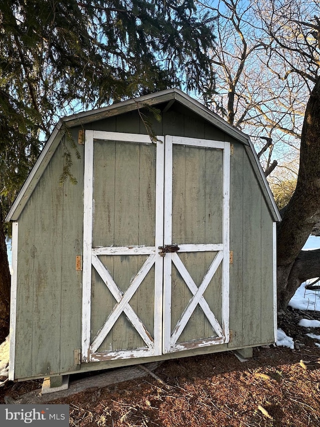 view of outdoor structure