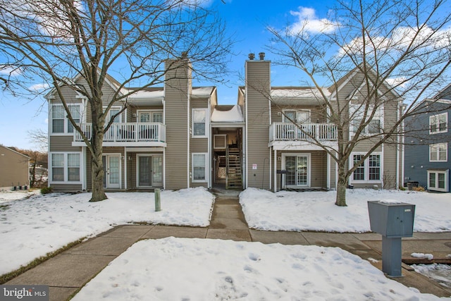 view of front of property