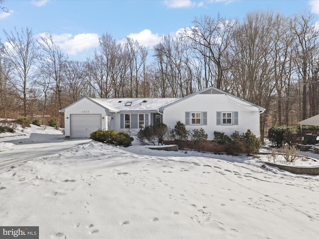 view of front of house featuring a garage