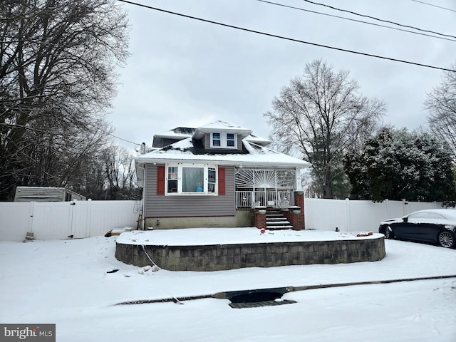 view of front of home featuring a porch