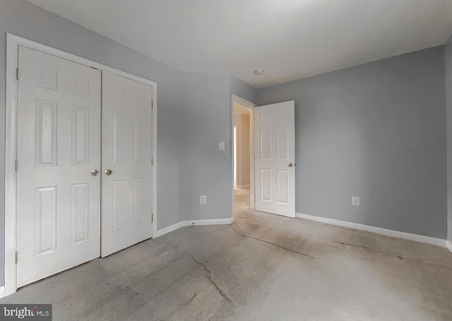 unfurnished bedroom featuring a closet