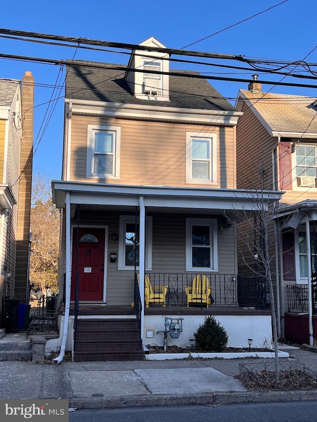 view of front of house featuring covered porch