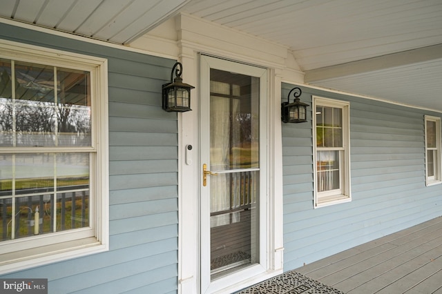 property entrance with a porch