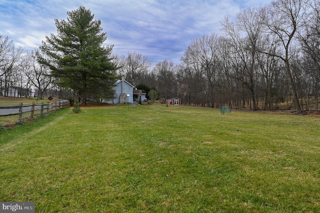 view of yard featuring fence