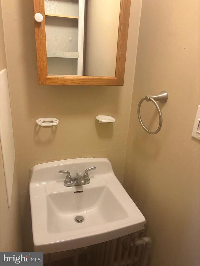 327 Jefferson Ave, Cheltenham, PA 19012 - bathroom featuring a sink