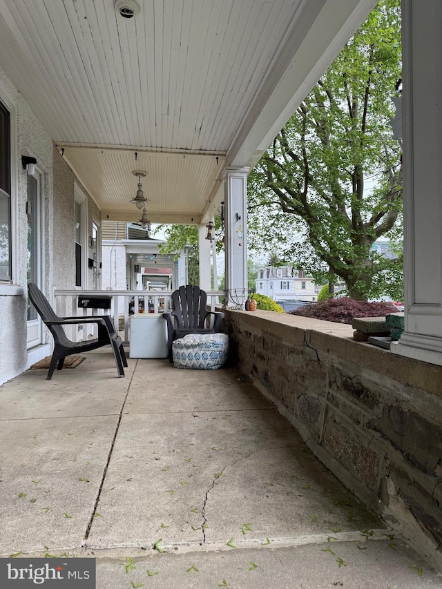 327 Jefferson Ave, Cheltenham, PA 19012 - view of patio with covered porch