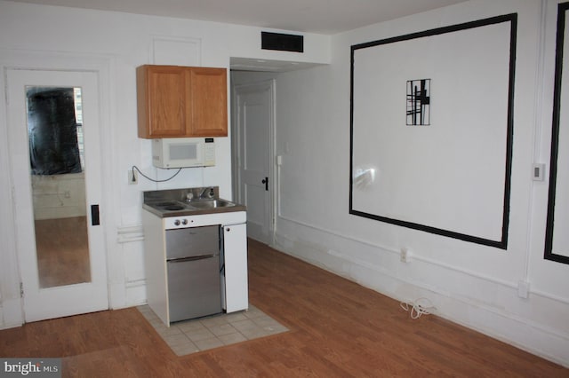 kitchen featuring light hardwood / wood-style floors