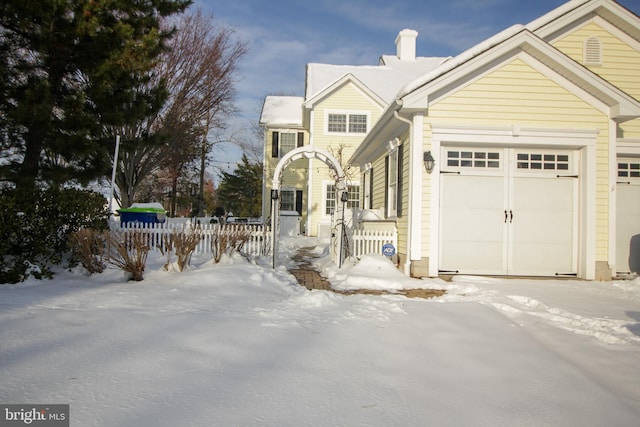 view of front of house featuring a garage