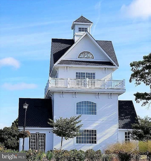 view of building exterior