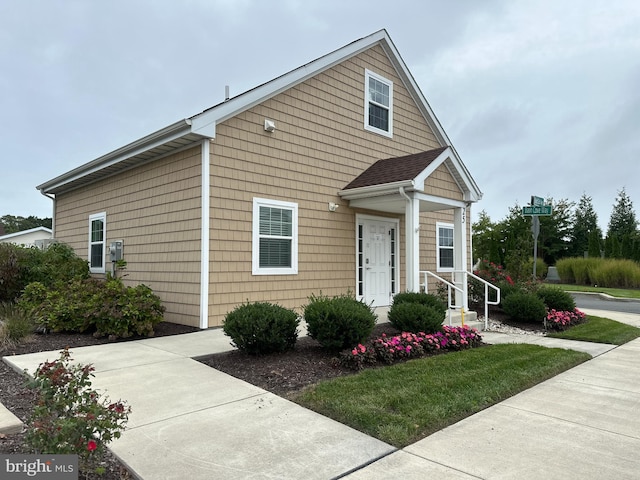 view of front of property