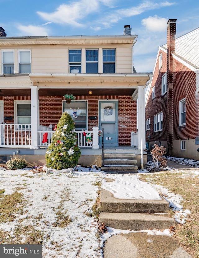 view of front of home featuring a porch