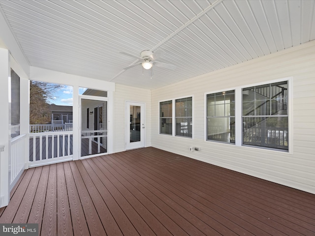 deck with ceiling fan