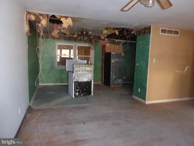 basement featuring ceiling fan