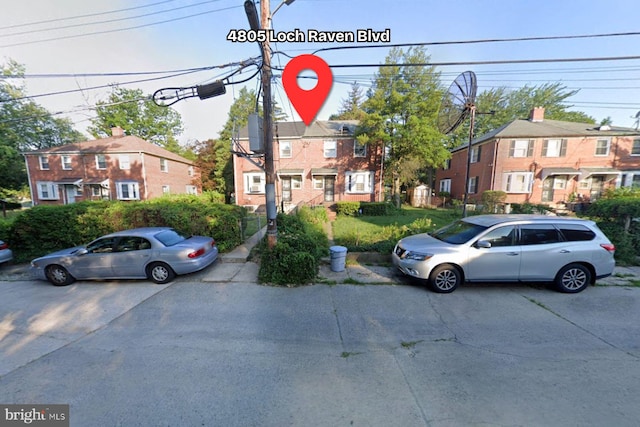 view of front of home featuring a residential view