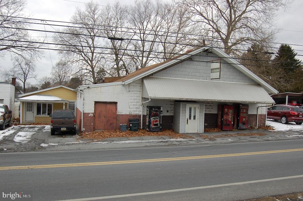 view of front of house