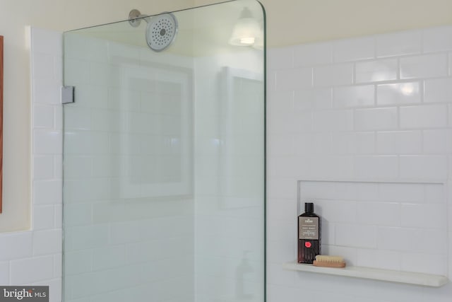 bathroom featuring a shower