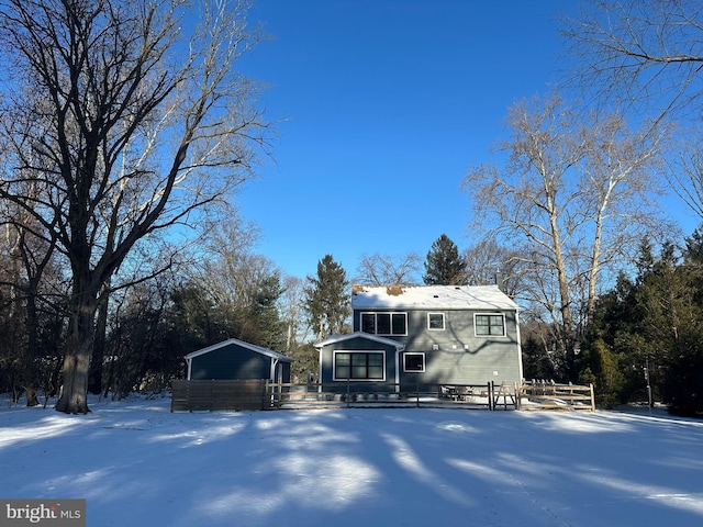 view of front of property