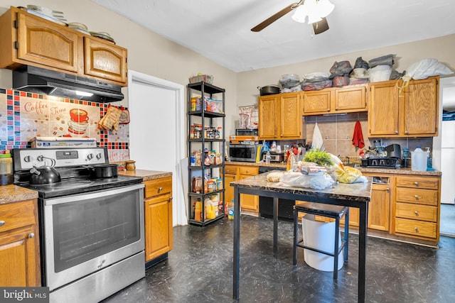 kitchen featuring decorative backsplash and stainless steel appliances