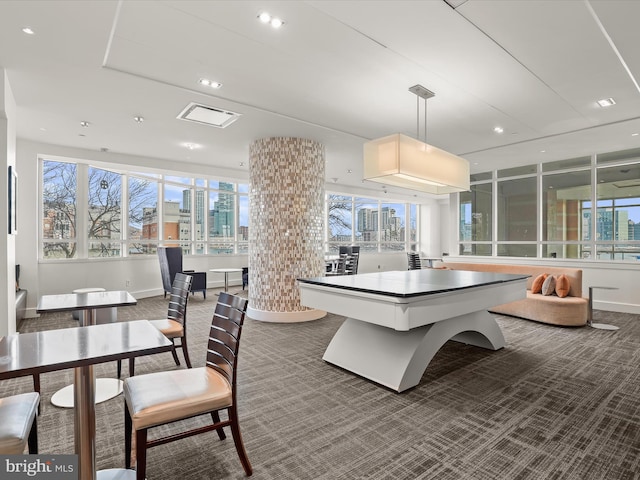 recreation room featuring carpet floors